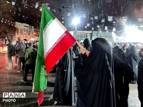 اجتماع حماسی مردم نظرآباد برای بیعت با سومین رهبر انقلاب