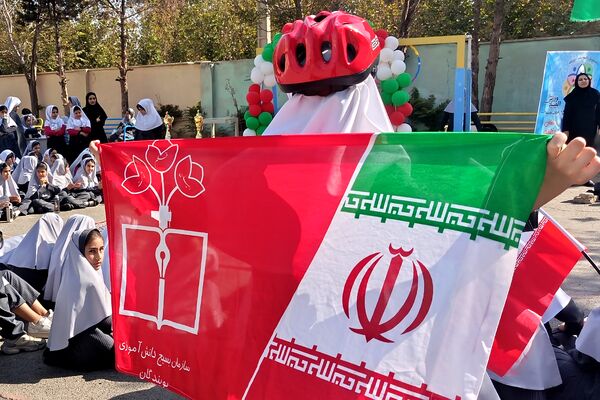 افتتاحیه المپیاد ورزشی درون مدرسه‌ای دبستان دخترانه بعثت۲