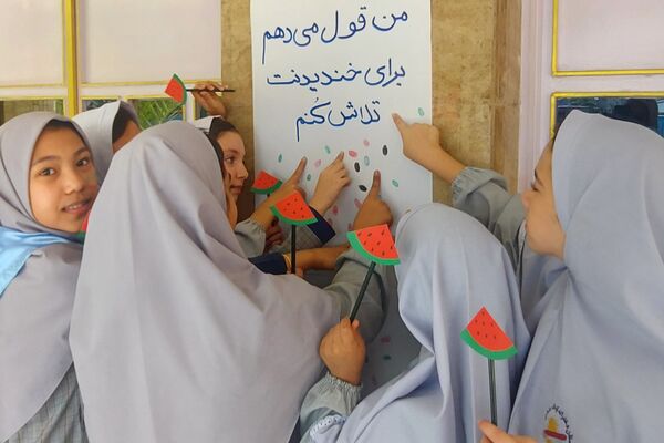 حمایت دانش‌آموزان دبستان کودک مسلمان شهرستان قرچک از کودکان مظلوم غزه
