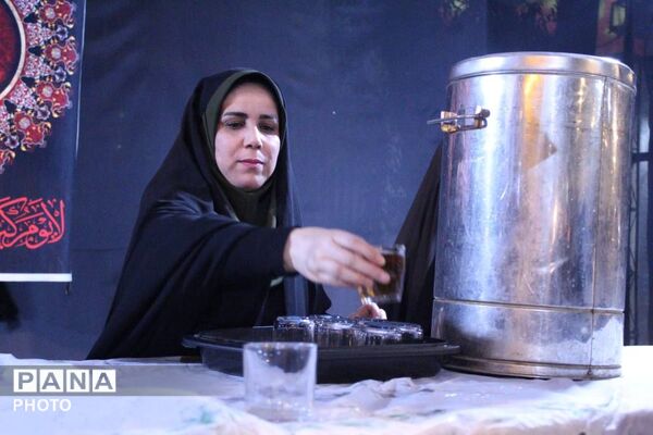 حضور پررنگ کودکان در تجمعات شبانه