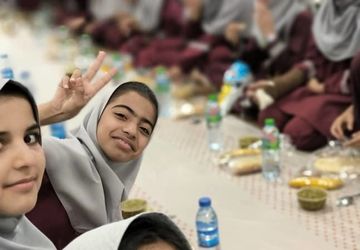 ضیافت افطاری ماه مبارک رمضان به میزبانی دبستان نورالهدی