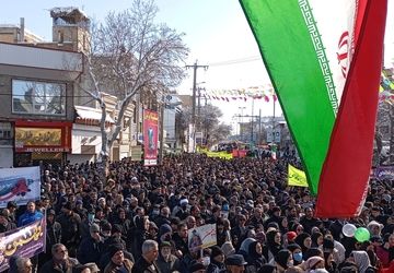 راهپیمایی با رنگ و بوی یوم الله ۲۲ بهمن در قروه