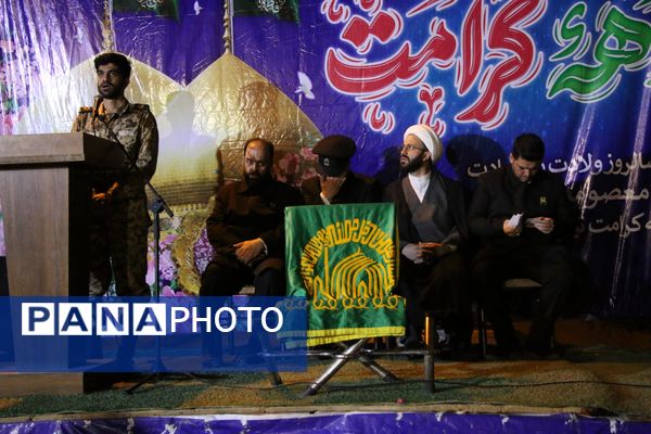 دل‌‌‌های مردمان بندرخمیر در دهه کرامت به حرم رضوی پر کشید