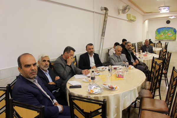 تجلیل از دانشجویان و فارغ التحصیلان دانشگاهی موسسه خیریه دارالاکرام قم
