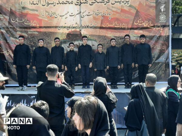 وداع باشکوه ملت با رهبر انقلاب و تشییع پیکر پاک و مطهر ایشان