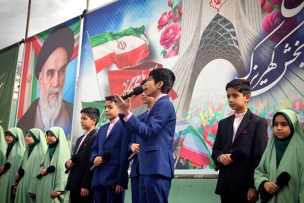 حماسه حضور مردم غیور باقرشهر و کهریزک در راهپیمایی ۲۲بهمن