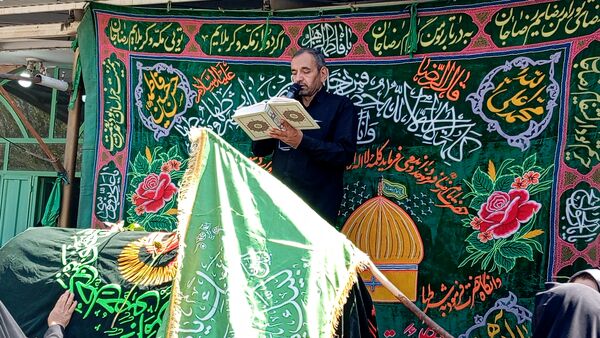 خیابان‌های بن، رنگ ماتم گرفت: تشییع نمادین پیکر امام هشتم