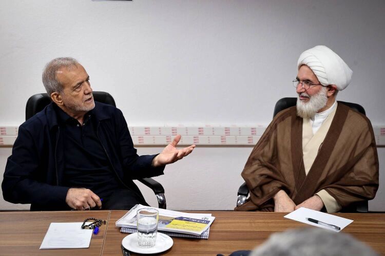 مبارزه با گران‌فروشی و احتکار با جدیت در حال پیگیری و اجراست