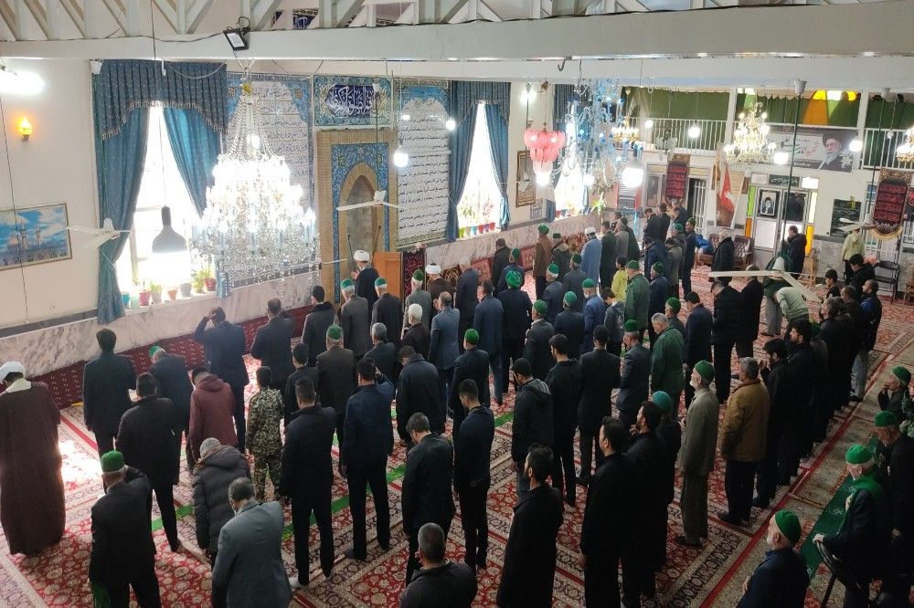 اقامه نماز عبادی_سیاسی جمعه در روز جهانی  قدس  مسجد جامع شهربار نیشابور 