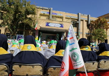 شکوفه‌های دل در بهار عاطفه‌ها شکفت