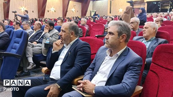  گردهمایی عمومی مدیران آموزش و پرورش منطقه پنج تهران 