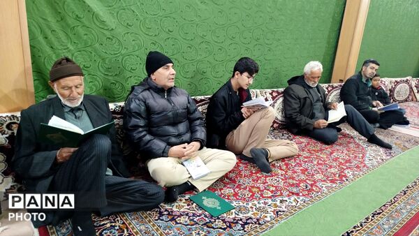 مراسم احیا در شب دوم قدر نیشابور