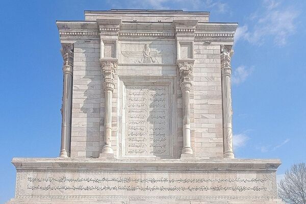 زیارت دانش‌آموزان هنرستان کوثر قیامدشت ری یک از مشهد مقدس 