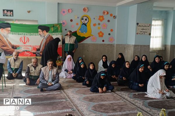 نخستین چهارشنبه امام‌رضایی با حضور خادمان آستان قدس