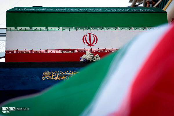مراسم تشییع پیکر مطهر رهبر شهید انقلاب در تهران - 3