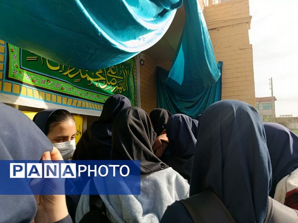 مراسم ولادت حضرت فاطمه‌ و‌ برپایی‌چایخانه‌در‌ دبیرستان وکیلی3 ( یغمای نیشابوری)