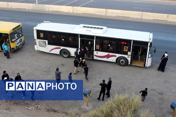 اعزام قشرهای مختلف مردم قم به مراسم سالگرد ارتحال امام(ره)