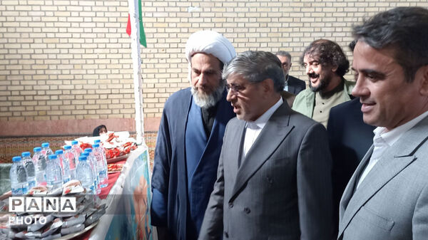پاتوق جوانان شهرستان کوهدشت