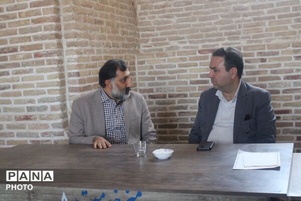 برپایی میز خدمت در هفته آخر اردیبهشت ماه 