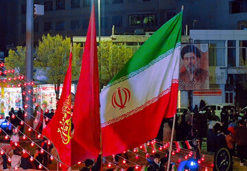 سه‌رنگ اقتدار؛ از آباده تا جنوب، یک دل برای ایران