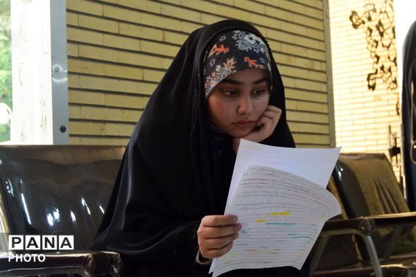 رقابت پرشور دانش‌آموزان اردکانی در مسابقات استانی معارف