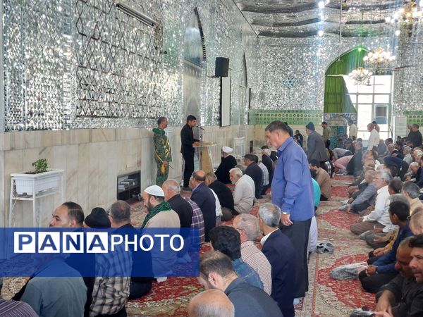 نماز جمعه در کاشمر 