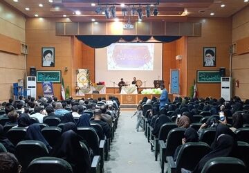 از آیات نور تا افتخار حضور با برترین‌های قرآنی