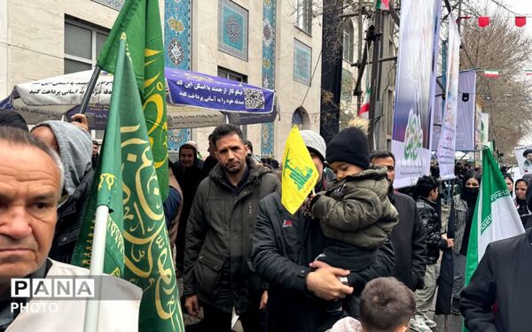 راهپیمایی پرشور مردم ولایتمدار شهرستان شهریار در روز جهانی قدس