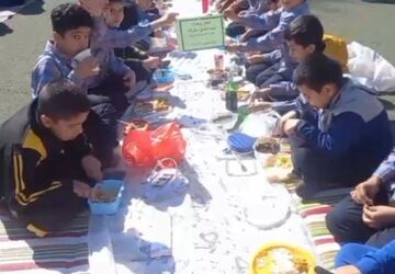ناهار وحدت در دبستان علی‌بین ابی طالب شیراز