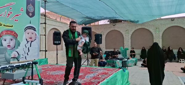 برگزاری مراسم شیرخوارگان حسینی در شهر بادرود 