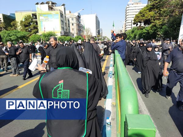 وداع با سید الشهدا خدمت