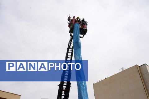 برگزاری مانور زلزله استان اصفهان در دبیرستان شاهد ظهور ناحیه یک 