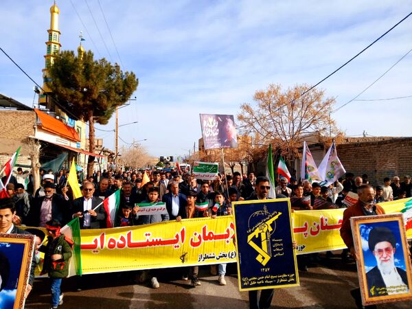 حضور باشکوه مردم کندر در راهپیمایی ۲۲ بهمن