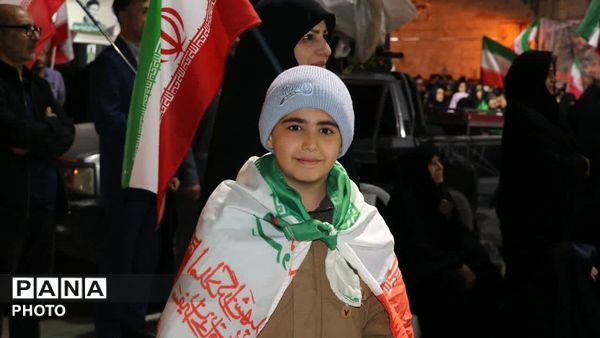 هفتاد و نهمین شب حضور نظرآبادی‌ها؛ روایت تپش یک شهر