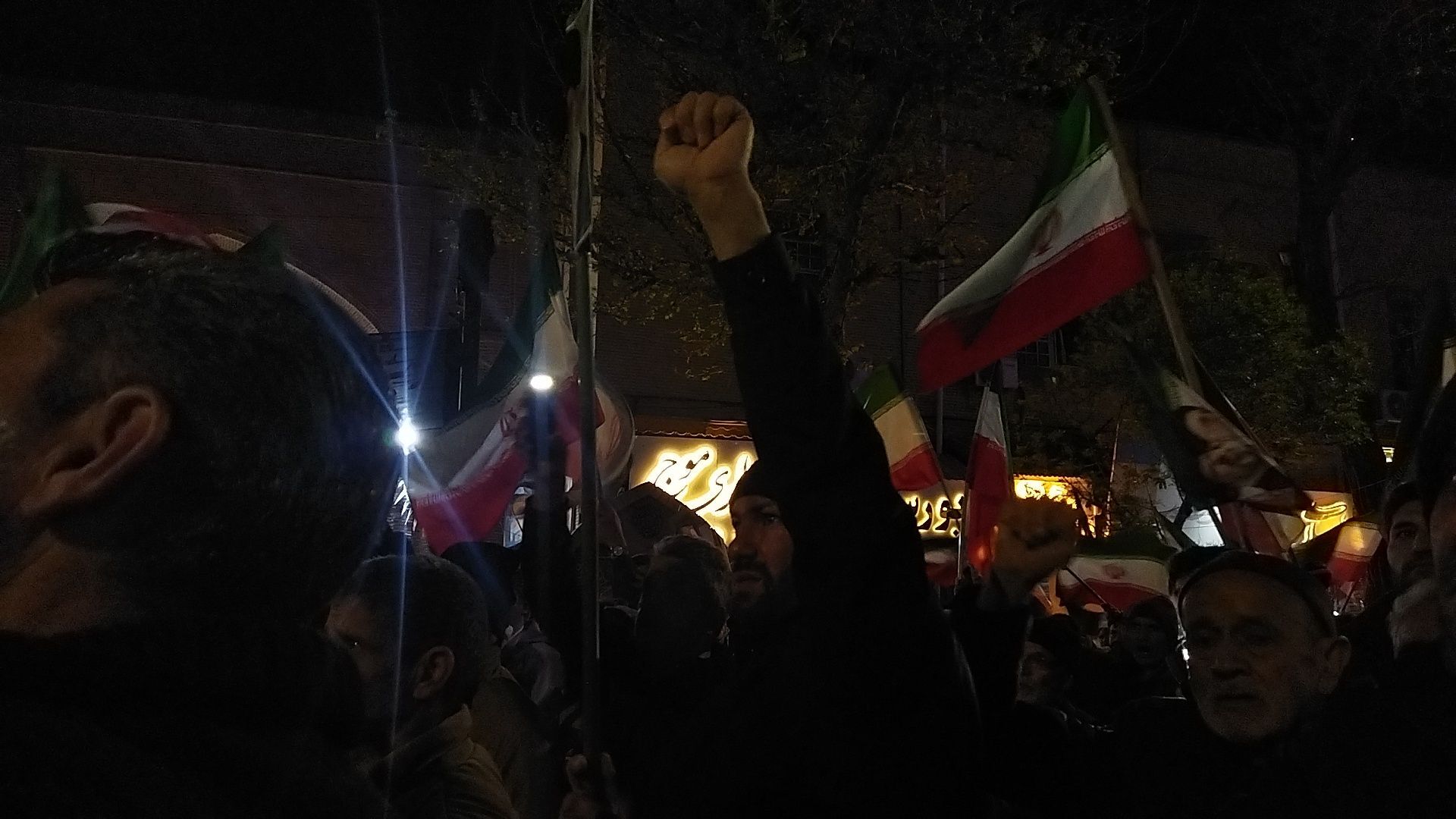 حسینیه امام نیشابور ، میعادگاه عاشقان وطن 