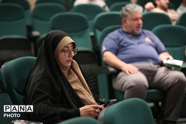 نشست خبری تشریح برنامه های سپاه و بسیج قم در هفته دفاع مقدس