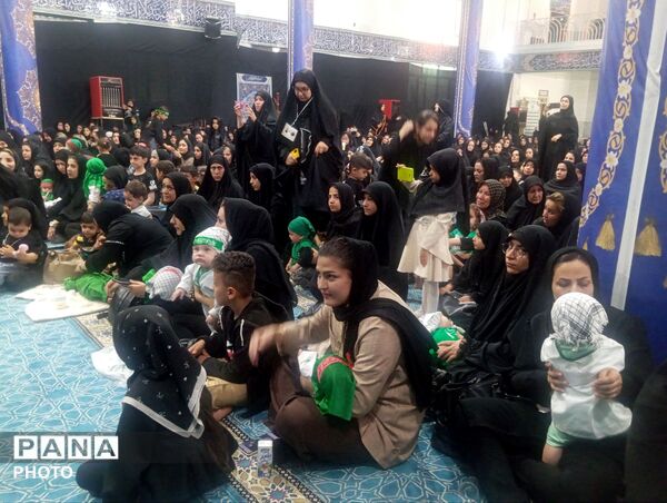 همایش بزرگ شیرخواران حسینی در قروه