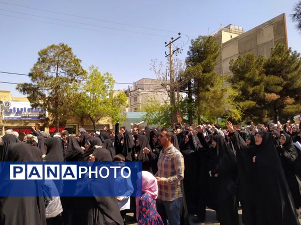 حضور پرشور مردم دارالمؤمنین کاشان در راهپیمایی روز قدس
