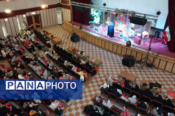 ویژه برنامه میلاد حضرت زهرا (س) و روز مادر دبستان یگانه 