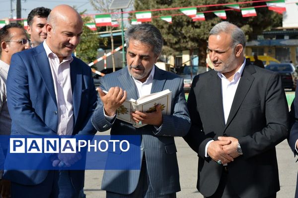 بهارستان روی ریل پیشرفت، افتتاح چندین طرح خدماتی و عمرانی