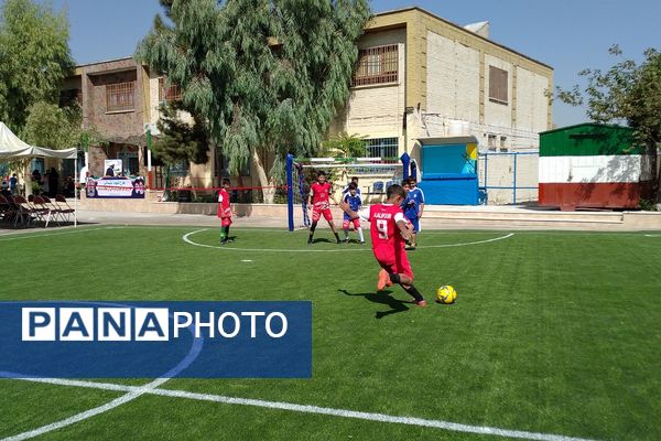 آیین افتتاحیه زمین چمن مصنوعی دبستان علی بن ابیطالب (ع) باقرشهر 