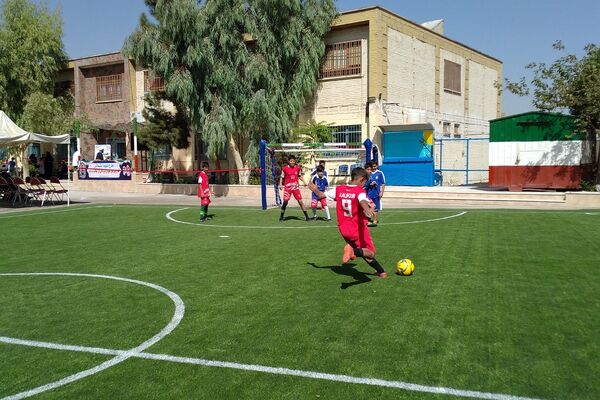 آیین افتتاحیه زمین چمن مصنوعی دبستان علی بن ابیطالب (ع) باقرشهر 
