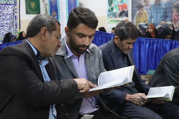 برنامه قرآنی «رواق» میزبان محفلی قرآنی