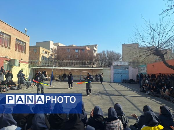 فجرانه ورزشی در دبیرستان حضرت ولی عصر (عج)