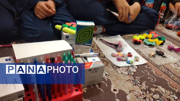 شکوفایی خلاقیت در جشنواره دست‌سازه‌های دبیرستان شهیده محبوبه دانش