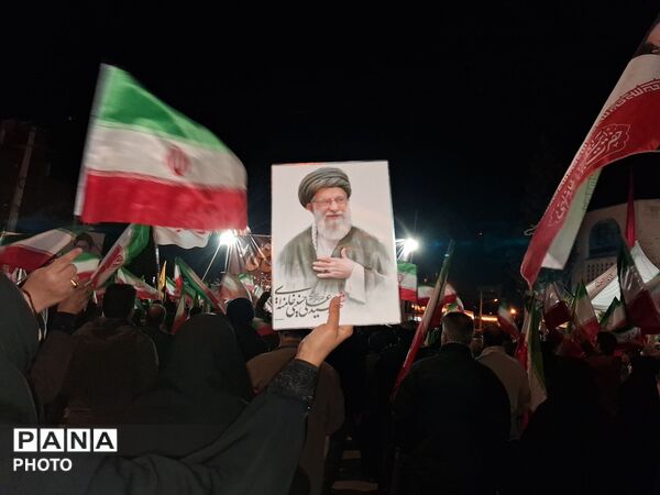 مراسمی باشکوه  به مناسبت  روز نوزدهم  شهادت رهبر معظم انقلاب