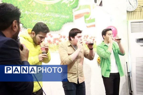 طنین میثاق بندگی در بهار انقلاب