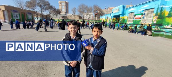 برگزاری مسابقات طناب کشی در مدرسه مبین شهرستان شیروان