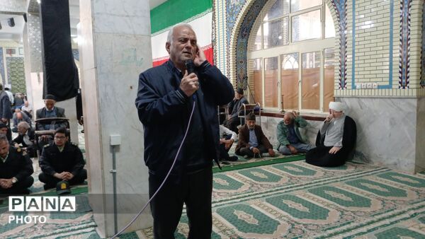 حضور مدیرکل اداره راه و شهرسازی استان در صفوف نماز جمعه بن