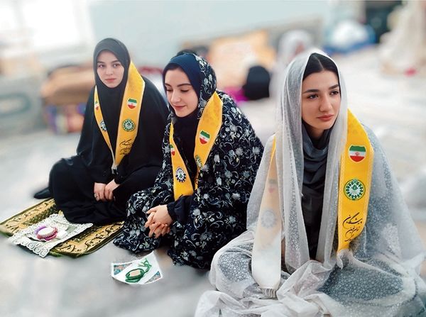 حضور پرشور دانش‌آموزان لرستانی در مراسم اعتکاف 